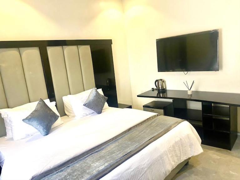 Jada Hotel And Suits Lagos Esterno foto